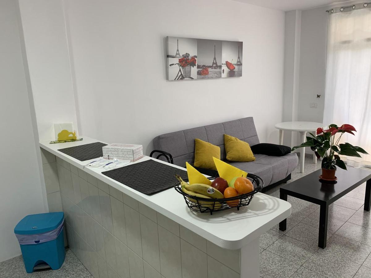 Vivienda Vacacional A 50 Metros De La Playa Пуерто де Сантяго Екстериор снимка
